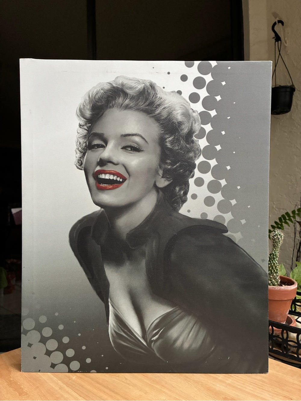 Vintage Marilyn Monroe Canvas Wall Art – Pop Art Black & White Portrait with Red